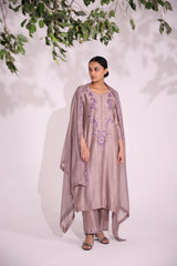Lilac aari kurta set with one side embroidered dupatta and trouser