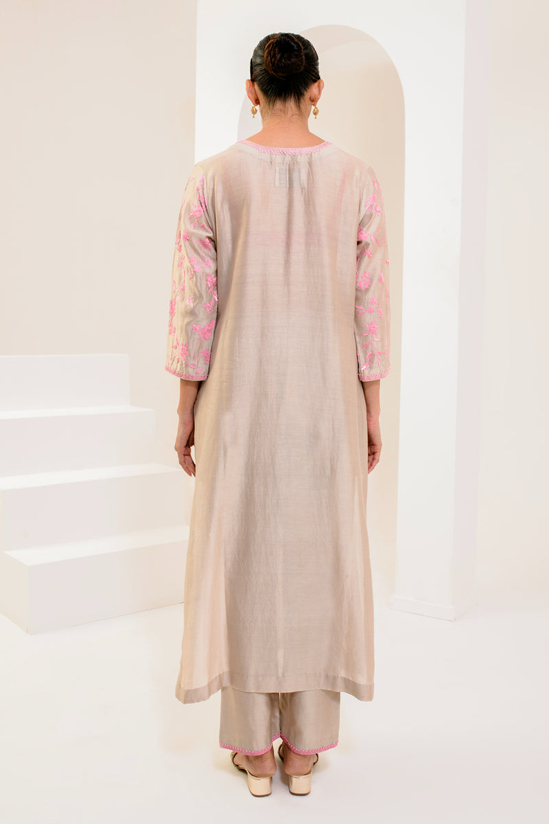 Grey and pink aari Chanderi silk kurta set